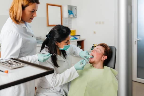 Professional Emergency Dentist in KS